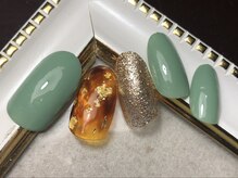 ネスト(Nest)/べっ甲×グリーン