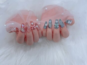 シュティア(Stier)/ゴテゴテデザイン