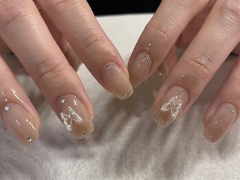 エムシス 甲東園店(Msis)/蝶々ネイル