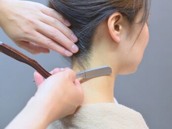 スパ アンド シェイブ 4K(SPASHAVE 4K)/ブライダルうなじのシェービング