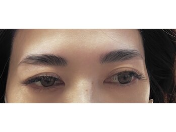 プリモパッソ(PRIMO PASSO)/美眉スタイリング