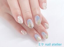 ミケ/冬のニュアンスネイル