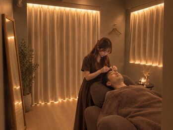 メンズ眉毛サロン NOBOBO 赤坂の写真/【流行よりも、その人らしさを】自然に顔になじみ、その人自身が一番かっこよく見える眉をご提案いたします