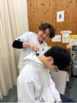 北島坂口鍼灸整骨院/急な首の痛みに！！