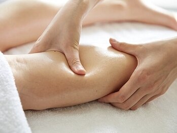 ベルクーレ(Belle cure)の写真/憧れの美脚を手に入れたい方必見☆当店大人気の痩身60分で下半身太りを集中ケア◎