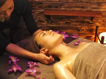 ルーチェ(LUCE)/アロママッサージ