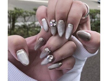 ジェイノヴァール(Jnovart)/