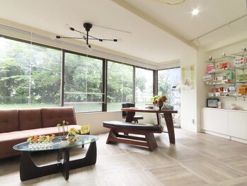 白記漢方堂鍼灸院(HAKU KI)/待合室