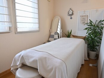 サロン ルティエ/部屋2 半個室