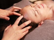 ヴァローレ(valore)/リフトアップヘッドスパ