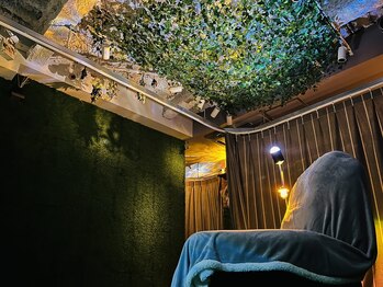 ニドネ(nidone)/冬仕様の温かいチェア