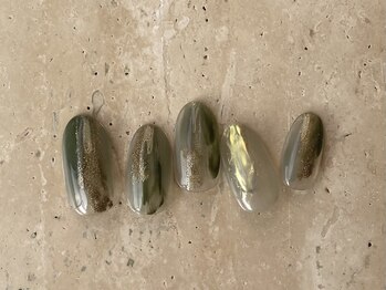 ネイルドッグ(NAIL DOG)/カーキニュアンスネイル♪