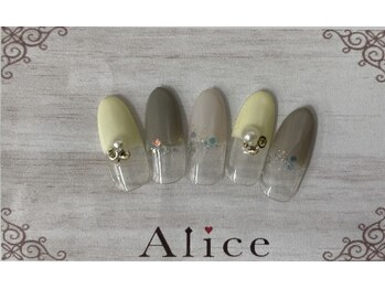 ネイルアンドアイラッシュ アリス(Alice)/デザインネイル￥8000（税込）