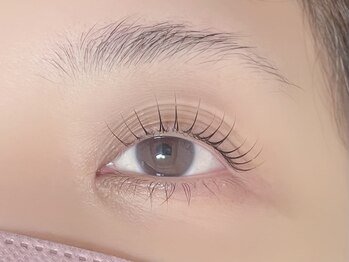 ディアロ(Dealo)/まつ毛パーマ/パリジェンヌ上下