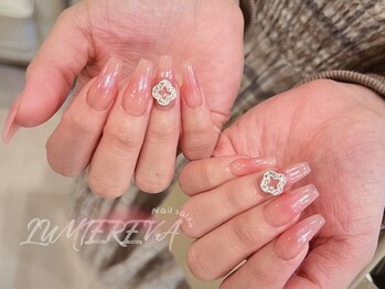 ルミエレヴァ(Lumiereva)/長さだしワンホンネイル