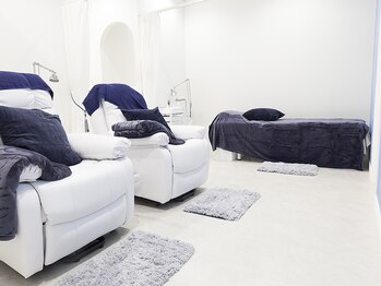 レヴィ アイラッシュアンドビューティ(L'evie)/店内フォト