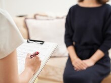 カウンセリングを丁寧に行ってから施術を行います☆