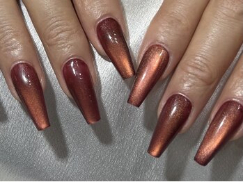 テンネイル(10 NAILS)の写真/【美しさ最上級◎長さ出し】今までにない薄い/丈夫/美しい/早い施術!シンプル×上品な美しい理想の手元へ♪