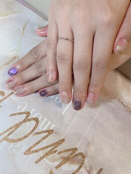 The ネイルサロン/持ち込みデザイン