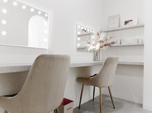 アイヴィ(Ivy)の雰囲気（ドレッサー充実！アイロンなども完備◎お出かけ前に♪ ［烏丸］）