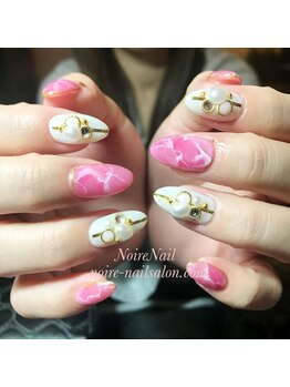 ノワール ネイルアンドスクール(Noire)/