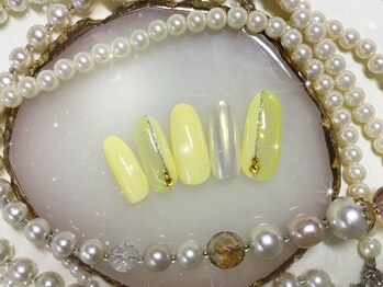 ウィズ フェリーク/イエローホログラムネイル