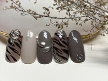 ネイルルームシャイン/