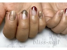 ブリスネイル(bliss-nail)/変形フレンチネイル