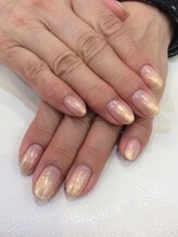 シャンネイルケアサロン(Shan Nail caresalon)/ゴールドグラデネイル