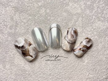 アイヴィー(IVY)/ニュアンスネイル