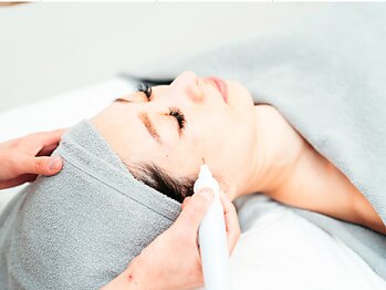 シミケアゼロ美人 表参道店(シミケアZERO美人)の写真/【医療提携☆結果重視！のシミケア専門店】自社開発マシンでシミしわ改善/くすみ/毛穴/フェイスラインに☆