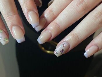 ヴィコ 名古屋栄(vico)/花ネイル/@vico_ktgw