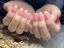 お気に入りのピンクネイルに♪