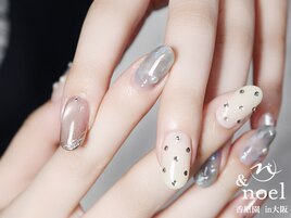 ドット×ニュアンスブルーネイル
