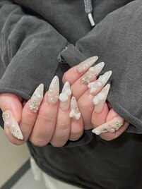 ゴテゴテガーリーネイル