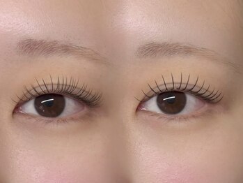 ロージー(Roziy)の写真/【眉毛×まつげパーマorマツエク】【まつげパーマ×マツエク】組み合わせ自由◎同時施術で一気に垢抜け♪