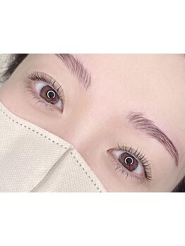 ナチュラル上品な目元にしたい