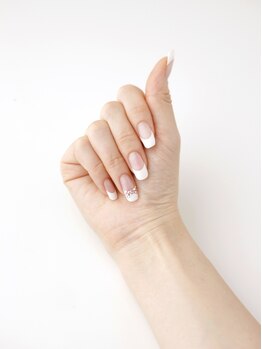 ネイルケアサロン ミウラ 井の頭通り店(miura)の写真/人気★自爪を削らずマニキュアの様に気軽にジェルのような艶カラーが楽しめる<シェラック>丁寧なケア付き★