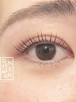 ジェントルマン アイラッシュ(GENTLEMAN eyelash)の写真/パーマでも物足りなさを感じさせない、華やかな目元へ。眼精疲労、たるみケアまで通うほど自信が満ちる。