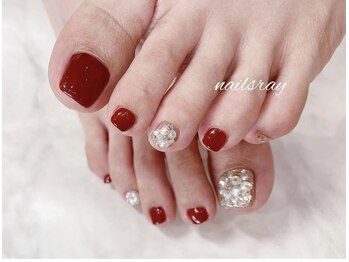 ネイルズレイ(Nails Ray)の写真/夏目前！フットのジェルだけでなく、足裏角質ケア、甘皮ケア、巻爪のメニューも豊富に選べます！
