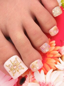 カラーズ 浜松店(colors)/オーロラでキラキラ華やかネイル