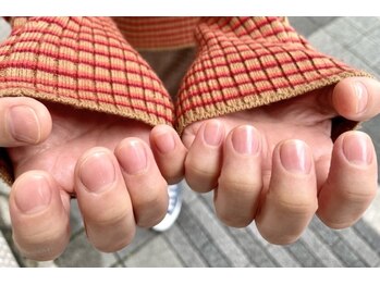 ネイルサロン ピーアンドビー(P&B)の写真/【自爪に優しいフィルイン施術】ケアしながらお洒落が叶う高技術でリピート率95％◎お爪のことはお任せ♪