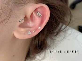 フィズ アイ ビューティ豊橋山田店(fiz)/耳ツボジュエリー｜まつ毛パーマ