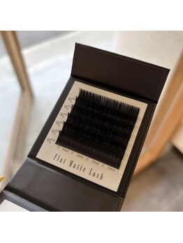 ナチュラル上品な目元にしたい