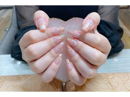 上品テイストネイル