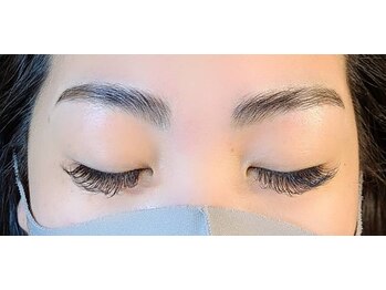 アイラッシュサロン アンシャンテ(Eyelash Salon Enchante)/ハリウッドブロウリフト