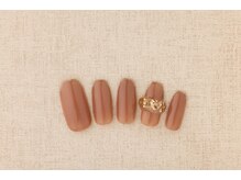 ヴァンネイル(VINGT NAIL nail&eye beauty)/大人のワンポイントネイル