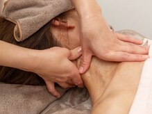 きれぷら(Kire+)の雰囲気（凝り固まったリンパを流します身体に合った力加減で施術します）