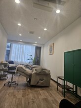 トップブロウ 学芸大学(TOP BROWS)/清潔感のある店内です！