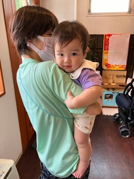 子育てママの整体サロン/施術中のお子様の様子